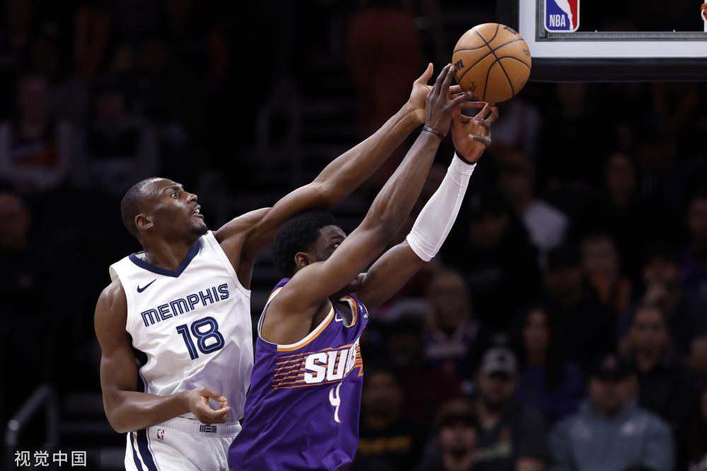 她在比赛中 她在比赛中