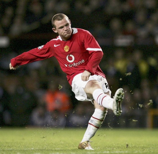 左中后卫的 左中后卫的